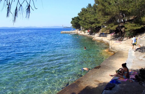 Island Dugi Otok Apartment | Two bedroom apartment with terrace Sali, Dugi otok (A-8112-b)
