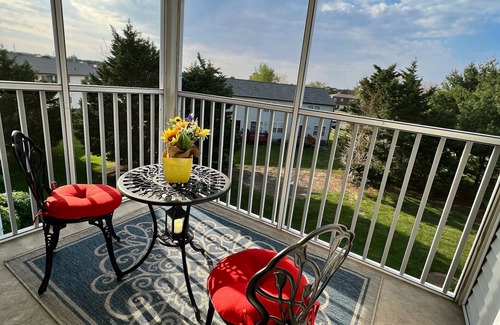 Rehoboth Beach Condo | Two bedroom, dog friendly condo with pool, between Lewes and Rehoboth Beach