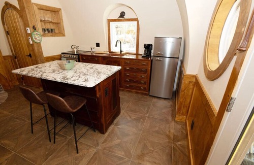 Springvale RV Rental | Two bedroom earth house in United States of America, Sanford