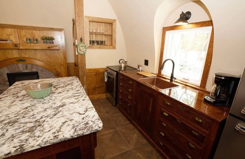 Springvale RV Rental | Two bedroom earth house in United States of America, Sanford