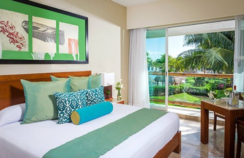 Seybaplaya Resort | Two bedroom unit with kitchen Includes Jungala VIP pass!