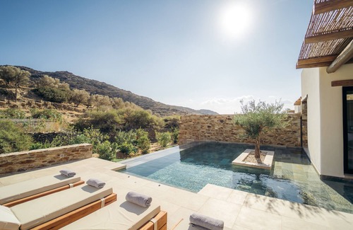 Ios Villa | Two Bedroom Villas Private Pool Garden View