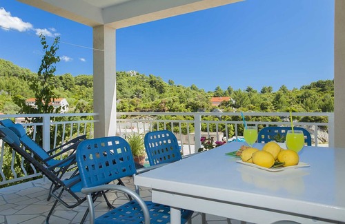 Prizba Apartment | Two bedrooms apartment for 5 persons with sea view