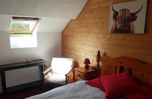 Buleon House | Two gites, Sleeps 6 and sleeps 2, in extensive grounds with heated pool.