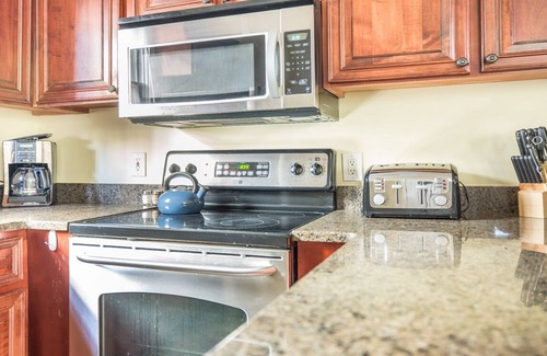 Beach Institute House | Two-Level Cottage w/Private Veranda, Pet Friendly, Parking by Lucky Savannah