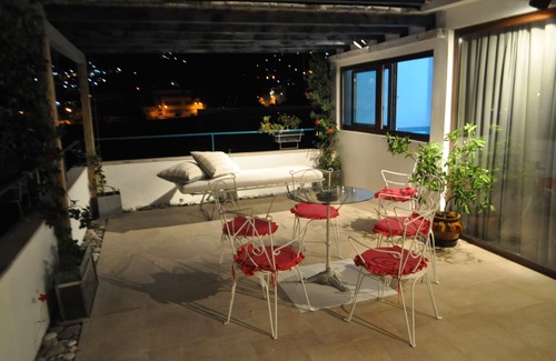 Bar Apartment | Two-level Penthouse apartment with indoor pool and panoramic terrace