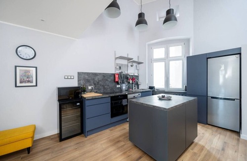 Lodz Apartment | Two Levels Spacious Apt - 116m², Four Bedrooms - by Rentujemy