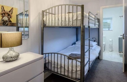 West Compton Cabin | Two luxury properties next to each other, 2 hot tubs, sleeps up to 10