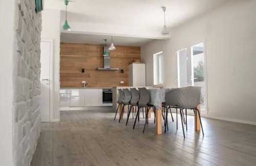 Pitve House | Two Modern Villas with Pool and Spa - Anouk and Belpur