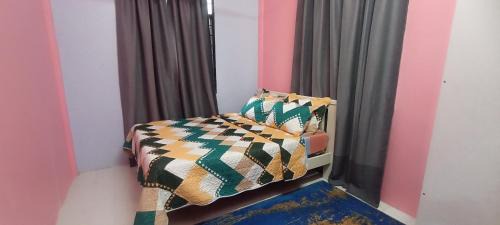Kampong Raja House | Two One Homestay