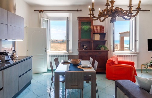 Castiglione della Pescaia Apartment | Two-Room Apartment 'Remota 3' with Sea View and Air Conditioning