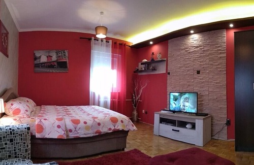 Novi Beograd Apartment | Two Rivers Apartment offers clean and quiet accommodation for our guests.