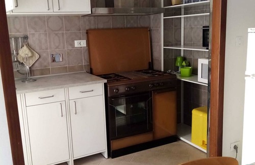 Pietra Ligure Apartment | two-room apartment convenient to the sea (cod. citra 009049-LT-06) (cod. CIN IT009049C2U9PHIGCQ)