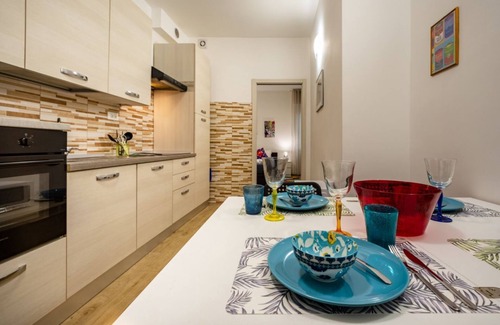 Borgo Milano Apartment | Two-room apartment with pop art vibes