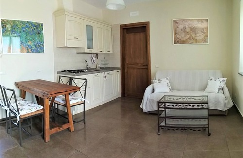 Grotte di Castro Apartment | TWO-ROOM RED Narcissus