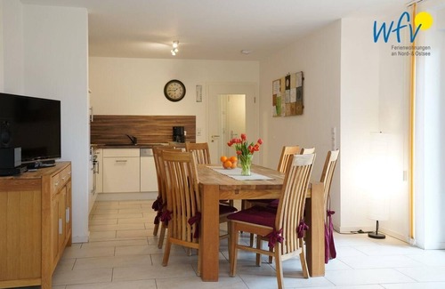 Borkum House | Two separate bedrooms and a terrace with garden!