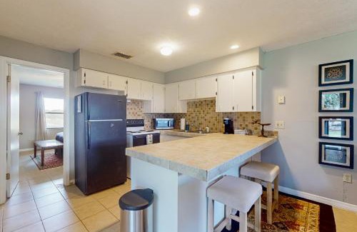 Micanopy House | Two Springs Farm Guesthouse B