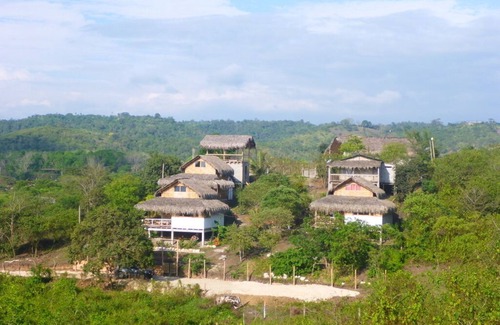 Manglaralto Cottage | two-storey spacious cottage with ocean view