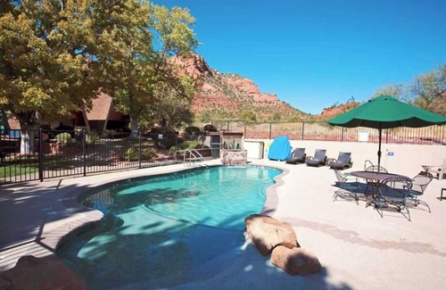 Oak Creek Ski Chalet | Two story cozy chalet with kitchen, bath and stunning views.
