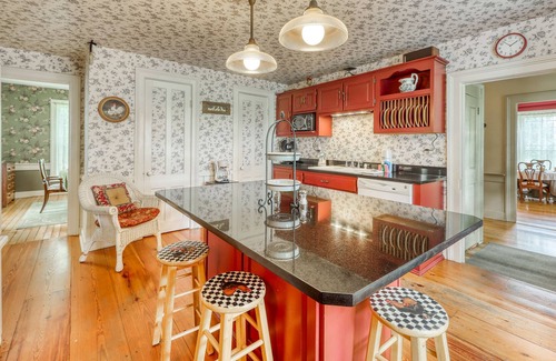 Arlington House | Two-Story Home w/Patio, Gas Grill, Wood Fireplace, Free WiFi, & Mountain Views