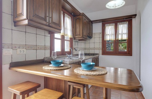 Buen Paso Villa | Two Typical Canarian Houses in “Finca la Sorriba” with Mountain View, Sea View, Pool & Wi-F