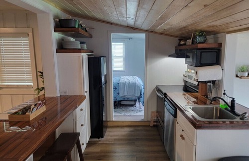 Cedar Point House | Two waterfront homes with endless adventure, hottub, kayaks, two jonboats, fishing, and three miles to beach