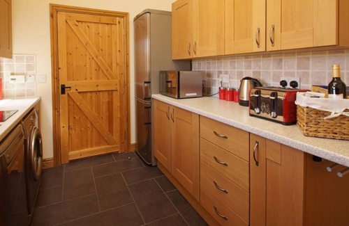 Glandyfi House | Ty ar y Mynydd in Machynlleth