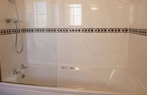 Glandyfi House | Ty ar y Mynydd in Machynlleth