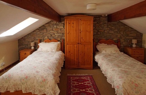 Llanon House | Ty Clyd in the beautiful Llanon