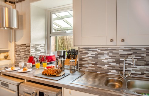 Manod House | Ty Manod - Three Bedroom House, Sleeps 4