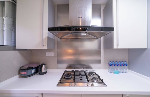 Xujiahui Bed & Breakfast | Tyms Premium 3BR 2BA Apt Yongxin Century