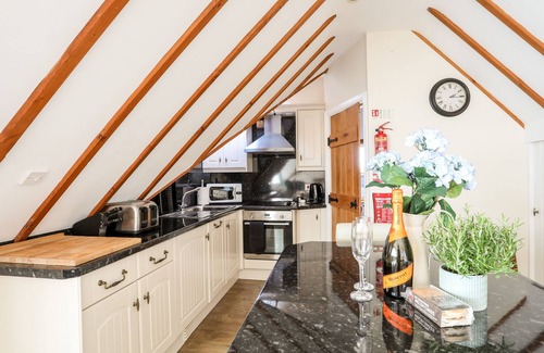 Trearddur Bay Cottage | TYN TOWYN - TY MELYN, country holiday cottage in Trearddur Bay