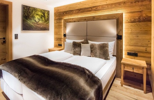 Holzgau Apartment | Type 3 - 1 bedroom, DG, 2-3 pax - Pepi's Suites Lechtal Apartments