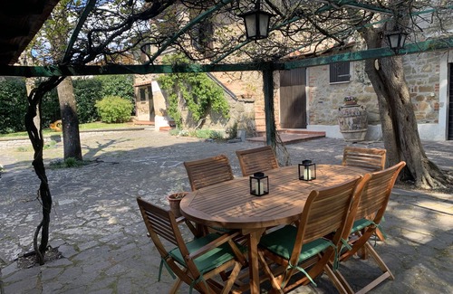 Passignano sul Trasimeno House | Typical stone cottage with large garden and private parking space