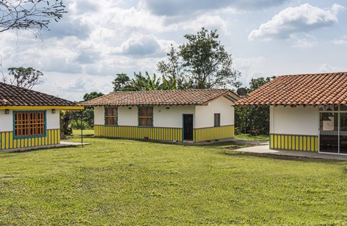 Alcala House | Typical and Modern Lodging in the Coffee Triangle