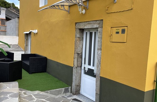 Muras House | Typical house in the area with barbecue and Parking