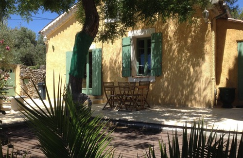Les 3 Ponts House | Typical house - Swimming pool - Quiet location Nîmes on foot