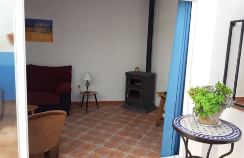 Senes House | Typical house with patio in ALMERIA Andalusia. 4 people in peace.