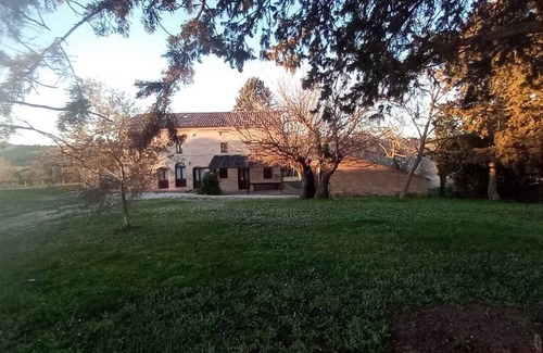 Mogliano Villa | TYPICAL ITALIAN STYLE VILLA WITH POOL AND BILLIARDS
