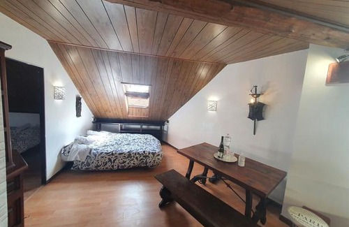 Pero Apartment | Typical mountain mansarda close to Fiera Rho Milano MIND
