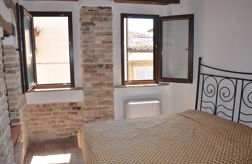 Offida House | Typical popular Italian newly restored house in the heart of the village