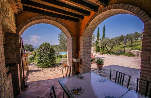 Collazzone Villa | Typical stone villa with private pool, air conditioning 3km village