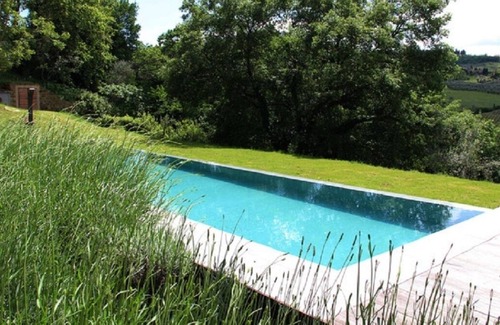 Greve in Chianti Villa | Typical Tuscan farmhouse in charming position between Panzano -Greve in Chianti