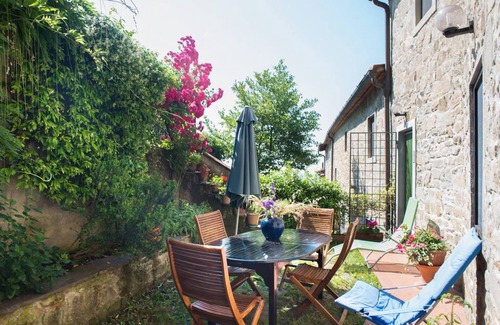 Saturnana House | Typical Tuscan house in the hills, in a small medieval village