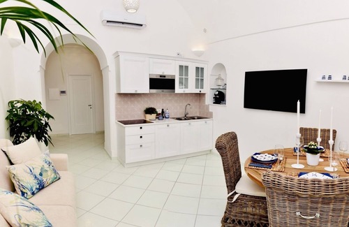 Montepertuso Apartment | Tyrrhenian Sea View Apartment