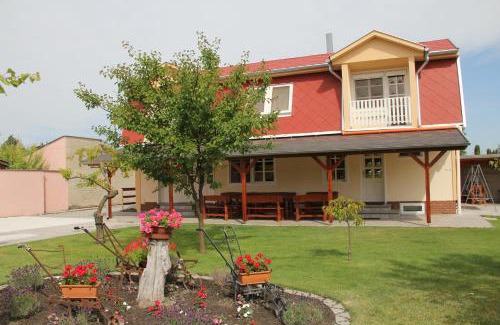Velky Meder Apartment | u Andrása