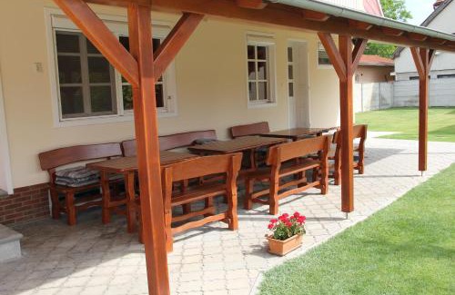 Velky Meder Apartment | u Andrása