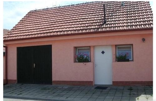 Golcuv Jenikov House | U Hluchanků