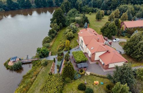 Pinczyn House | U Zuzanny - dom z prywatnym jeziorem