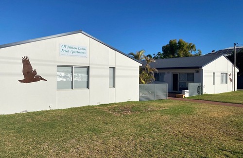 Kalbarri Apartment | U2 Family friendly accommodation directly across from the Beach, Murchison River